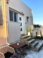 Petra Phos - B&B Ermoupoli