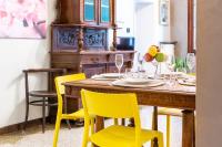 Vintage Charm & Color, Central and Spacious - B&B Venezia