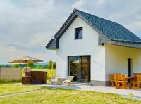 Pod Izerskim Niebem - kameralny domek z balią, w sąsiedztwie Świeradowa-Zdroju - Bed and Breakfast Mroczkowice