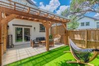 Texas Casita Retreat Minutes from Six Flags - B&B San Antonio