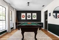 Pool & Hot Tub Luxury Escape Gym & Gameroom - B&B Round Rock