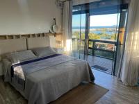 Suite with Hot Tub