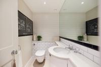 The St. Lukes Garden Place - Spacious 4BDR House with Garden and Terrace - B&B