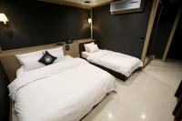 Premier Twin Room