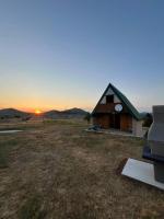 VUČJE Ethno House - B&B Nikšić