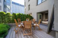 Apartment with Private Terrace and Garden - Antonijas Street - B&B Riga