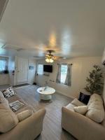 Dagsboro Retreat Beautiful 2 Bed and 1 Bath Villa - B&B