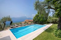 Villa Claudia with private Pool - Chambres d'hôtes Torri del Benaco