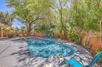 The Oasis At The Lakes - B&B Las Vegas
