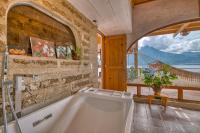Casa Paloma - Lakefront - Waterfalls - Gardens - Bed and Breakfast San Marcos La Laguna