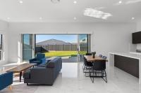 Cork & Vine on Coolalta - A Cellar Door Escape - Ferienwohnung Nulkaba