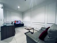 Dandy Homes at i-City 'WiFi TV Box and 1 Carpark' - B&B Shah Alam