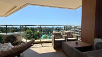 Appartamento con 1 Camera da Letto, Balcone e Vista Mare