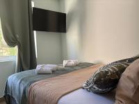 Estudio con 1 cama grande