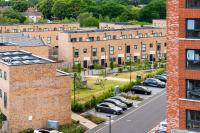 Luxury 2 Bedroom Apartment - Balcony - City Centre - Fast WIFI - Netflix - Parking - 511C - Bed and Breakfast Birmingham