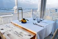 Monica s house a 150mt dal mare Free Parking - B&B Rímini