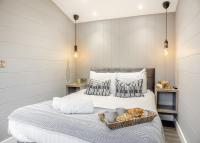 V28 - The Lookout with Hot Tub - B&B Bethesda