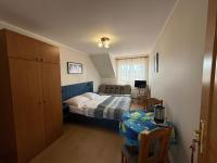 Deluxe Double Room (2 Adults + 1 Child)