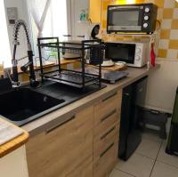 Meuble maison vigneronne - Bed and Breakfast Saint-André-de-Sangonis