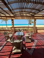 فيلا اول صف بحر مارينا الساحل الشمالي العلمين برايفت بول - B&B El Alamein
