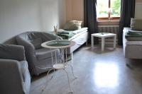 Camera Doppia con Letti Singoli e Bagno in Comune
