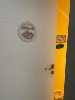 City and Wellness Oase, House floor, garden, jacuzzi, small breakfast, close to U1 station - Ferienwohnung Wien