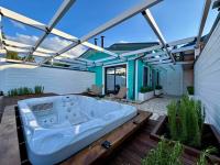 Casa de Madera - Bed and Breakfast Pávliani