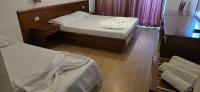 Dreibettzimmer mit Terrasse