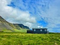Green Farm Stay with private hot tub - B&B Hvolsvöllur