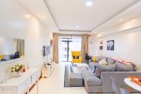 12th Flr Luxe Apt Kilimani City View & Pool NBO - B&B