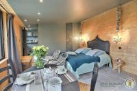 Deluxe Room 1
