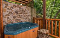 Theater! Pool Table! & Hot Tub! - Bearskin Lodge - Chambres d'hôtes Gatlinburg