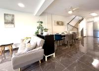 Elegant Beach Villa Moonstone II - B&B Meneou