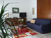 Appartamento con 2 Camere da Letto e Balcone