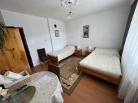 Tweepersoonskamer met 2 Aparte Bedden en Balkon