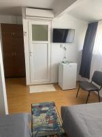 Deluxe Double Room (2 Adults + 1 Child)