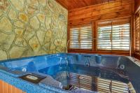 Grand Lodge - B&B Sevierville