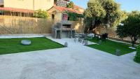 Loyal Apartment - B&B Kastro