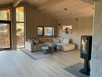 Moderne og romslig familiehytte i Stryn - B&B Stryn