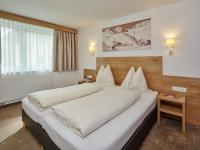 One-Bedroom Apartment with Balcony