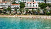 Apartments Villa Kresic - Bed and Breakfast