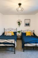 New Stylish Modern Home & Free Parking! - B&B Darwen