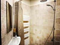 La Tour Beurdelaine - B&B Avallon