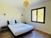 Villa with Private and Heated Pool