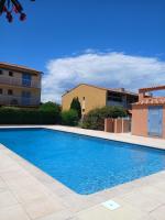 Appartement T2 à la Croix Valmer piscine et tennis - B&B La Croix-Valmer