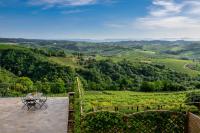 Elegante Bilocale Panoramico Treiso Belvedere Elegance - B&B Treiso