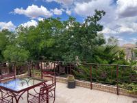 Paradise Awaits BB - Bed and Breakfast Luckhoff