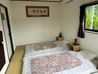 Economy Triple Room with Shared Bathroom