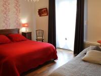 Gîte familial rénové à la campagne avec jardin - Chambres d'hôtes Cindré