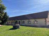 Gîte de charme à Thiel-sur-Acolin : terrasse, grand terrain, barbecue et équipements modernes - FR-1-489-338 - Chambres d’hôtes Thiel-sur-Acolin